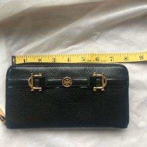 Tory Burch Continental Zip Wallet